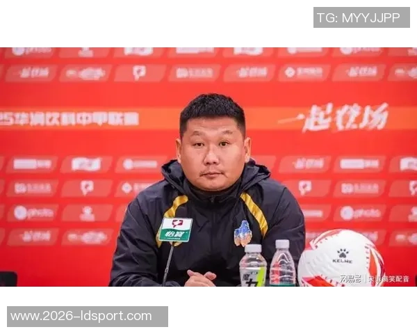 刘建业执教铜梁龙引发关注踢蓉城之战将成焦点之战